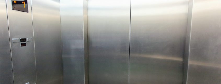 cabina de elevador