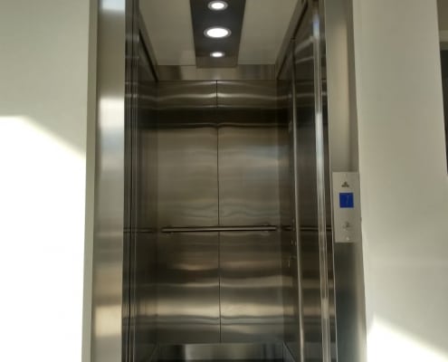 elevador hidráulico residencial